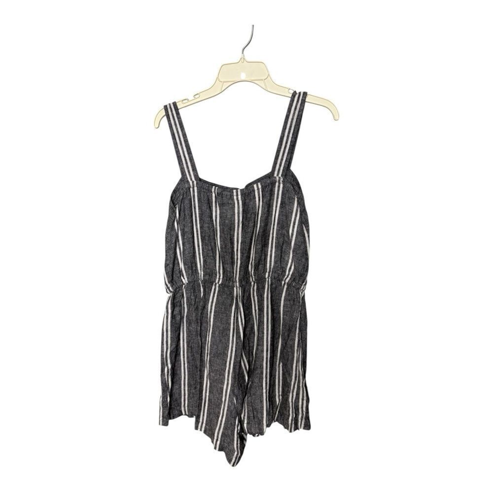 GAP gray and white striped romper. Size Medium linen blend - Picture 7 of 11
